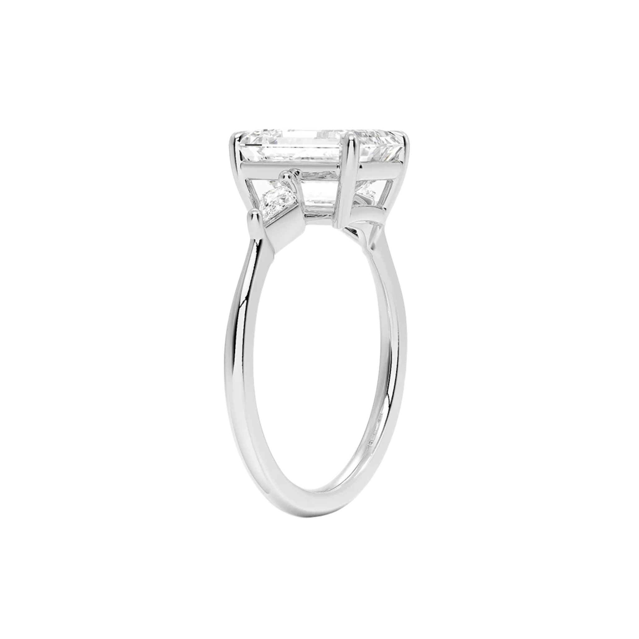 Avenelle Emerald Three-Stone Ring 18K White Gold - Best prices for jewelry and diamonds. The best jewelry to shop in Dubai and Abu Dhabi - Dubai Tourism. Best Shopping in Dubai Mall - Fashion Avenue, Mall of Emirates, Dubai, Palm Jumeirah and UAE. Hip-hop custom jewelry and manufacturer supplier - diamond and gold wholesaler. The best place to visit in Dubai during vacation. Richie Gold & Diamond is located in Dubai Gold Souk