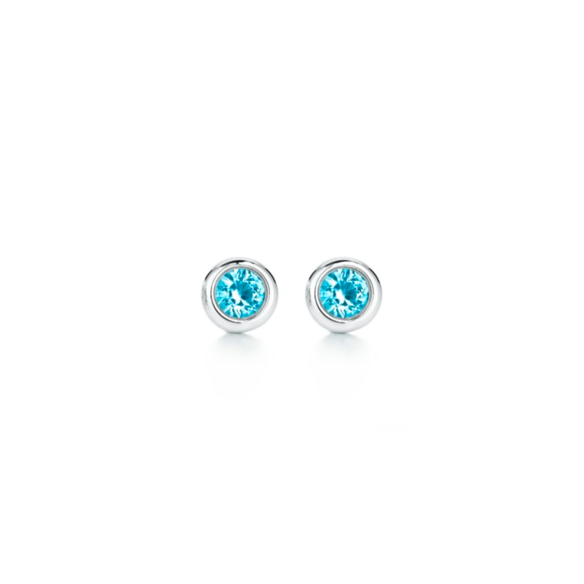 Caia Blue Topaz Bezel Stud Earrings 18K White Gold - Best prices for jewelry and diamonds. The best jewelry to shop in Dubai and Abu Dhabi - Dubai Tourism. Best Shopping in Dubai Mall - Fashion Avenue, Mall of Emirates, Dubai, Palm Jumeirah and UAE. Hip-hop custom jewelry and manufacturer supplier - diamond and gold wholesaler. The best place to visit in Dubai during vacation. Richie Gold & Diamond is located in Dubai Gold Souk