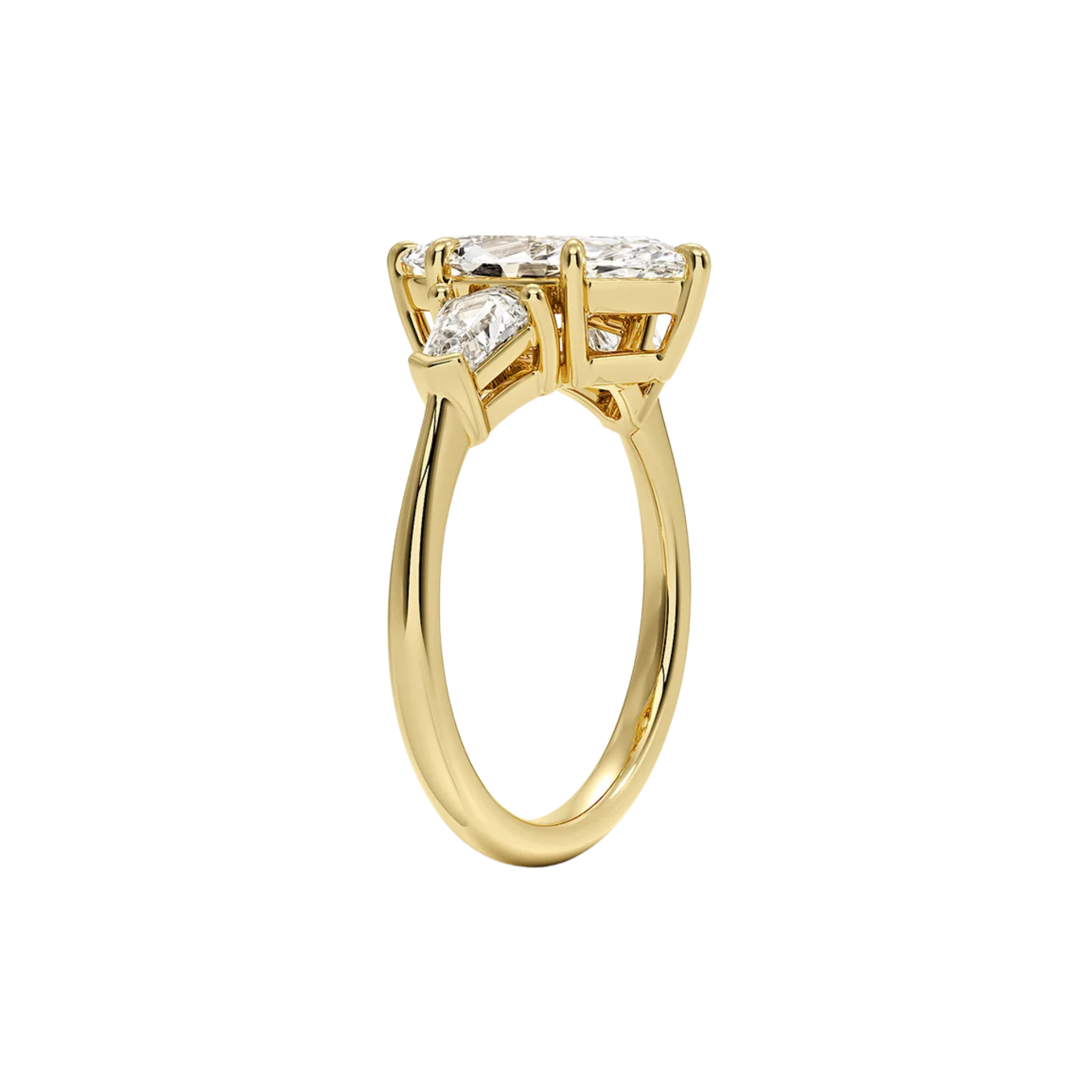 Calista Marquise Shield Ring in 18K Yellow Gold - Best prices for jewelry and diamonds. The best jewelry to shop in Dubai and Abu Dhabi - Dubai Tourism. Best Shopping in Dubai Mall - Fashion Avenue, Mall of Emirates, Dubai, Palm Jumeirah and UAE. Hip-hop custom jewelry and manufacturer supplier - diamond and gold wholesaler. The best place to visit in Dubai during vacation. Richie Gold & Diamond is located in Dubai Gold Souk