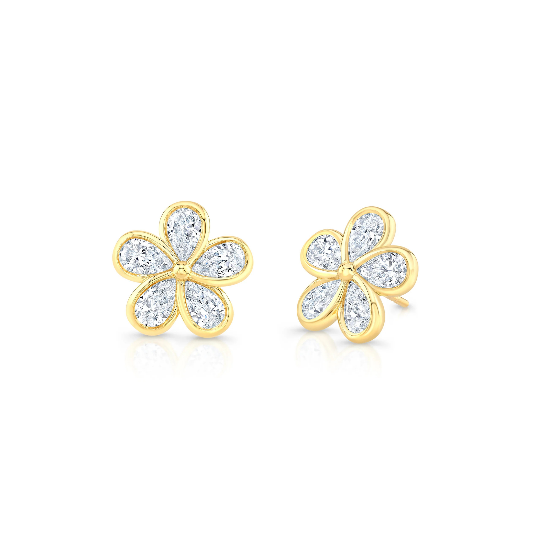 Mirelle Diamond Flower Studs 18K Gold - Natural Diamonds & Lab Grown Diamonds  - Best prices for jewelry and diamonds. The best jewelry to shop in Dubai and Abu Dhabi - Dubai Tourism. Best Shopping in Dubai Mall - Fashion Avenue, Mall of Emirates, Dubai, Palm Jumeirah and UAE. Hip-hop custom jewelry and manufacturer supplier - diamond and gold wholesaler. The best place to visit in Dubai during vacation. Richie Gold & Diamond is located in Dubai Gold Souk