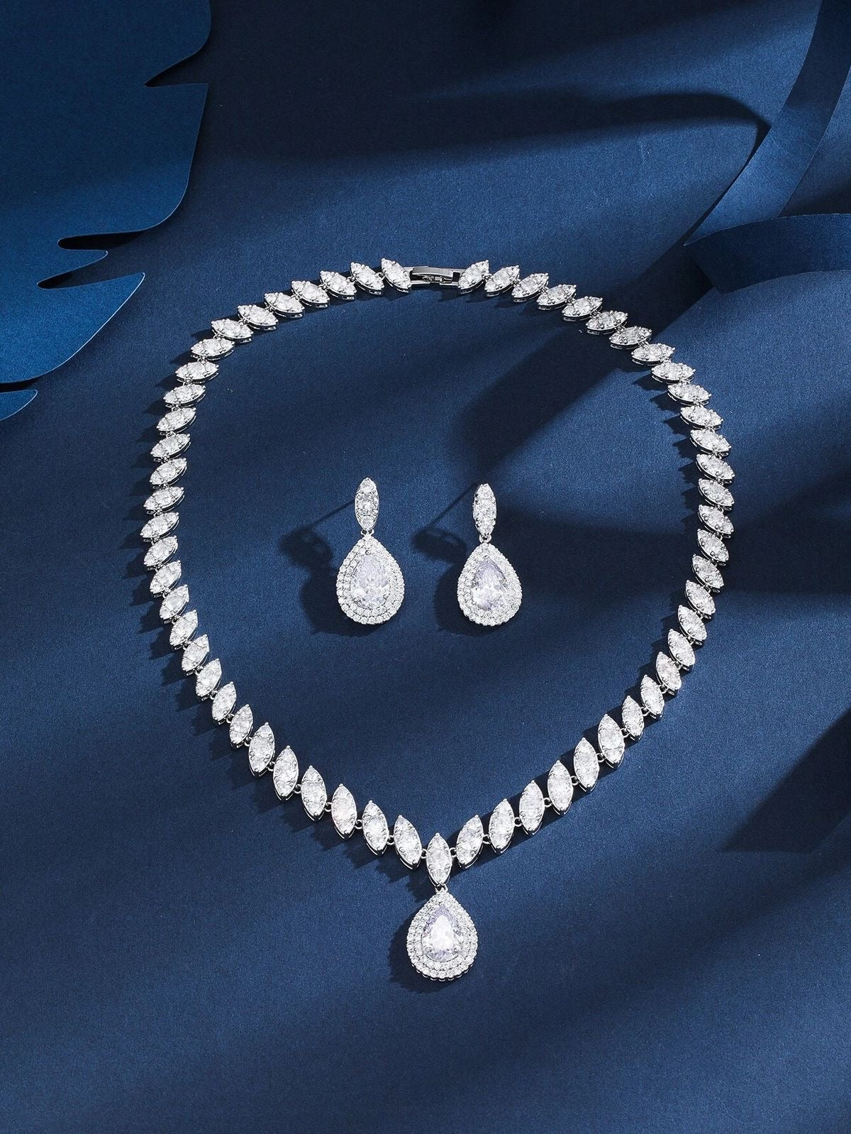 Luxury Bridal Jewelry Dubai, Diamond Bridal Sets UAE, Best Prices Bridal Jewelry, Custom Engagement & Wedding Rings, Elegant Bridal Earrings & Necklaces, Wedding Jewelry Sets, Dubai Gold Souk Bridal Jewelry