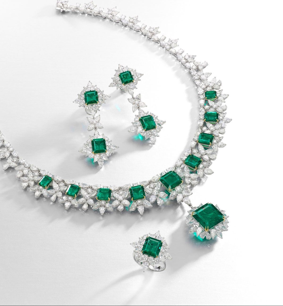 Best High jewelry collections crafted with rare diamonds, vibrant gemstones — unmatched craftsmanship. Custom high jewelry pieces to signature diamond necklaces, statement earrings, and couture rings, explore the finest luxury jewelry in Dubai and Abu Dhabi. Richie Gold & Diamond specializes custom high jewelry, GIA-certified diamonds, exclusive bridal sets, limited-edition pieces located in Dubai Gold Souk. Natural & Lab Grown Diamond Statement jewelry - Emerald Diamond Set