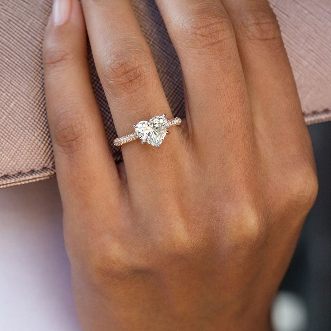 best emerald cut engagement rings, Dubai top quality engagement rings, best priced engagement rings dubai, natural diamond engagement rings dubai gold souk, lab grown diamond engagement rings dubai gold souk, best diamonds abu dhabi, best engagement rings UK and Australia