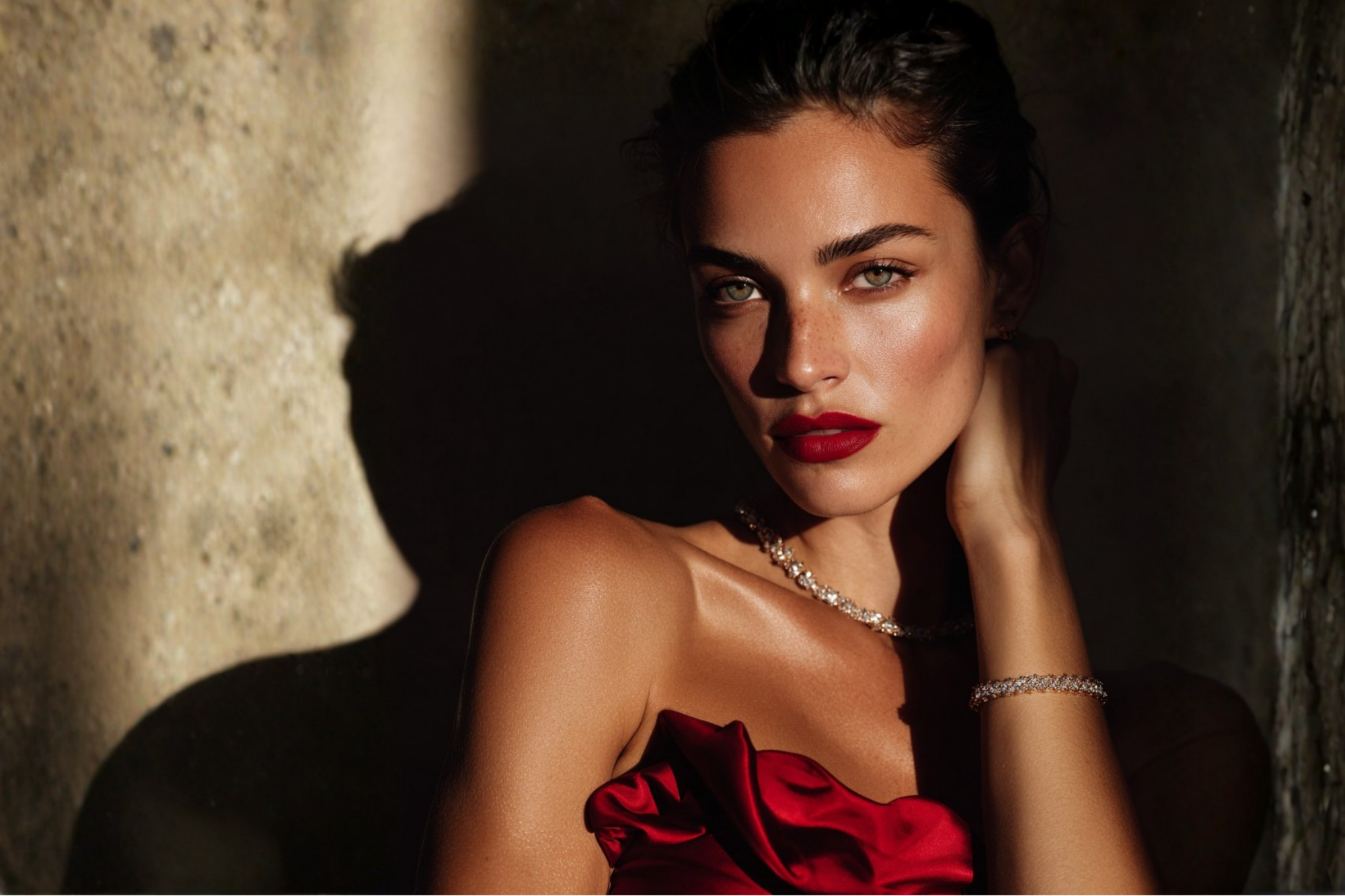 Christmas shopping, holiday shopping, gifts for her, best jewerly brand in UAE, Dubai, Europe and North America. Best Diamond and Lab Grown Diamonds, Fast Worldwide Shipping, Best Gifts for the Holidays