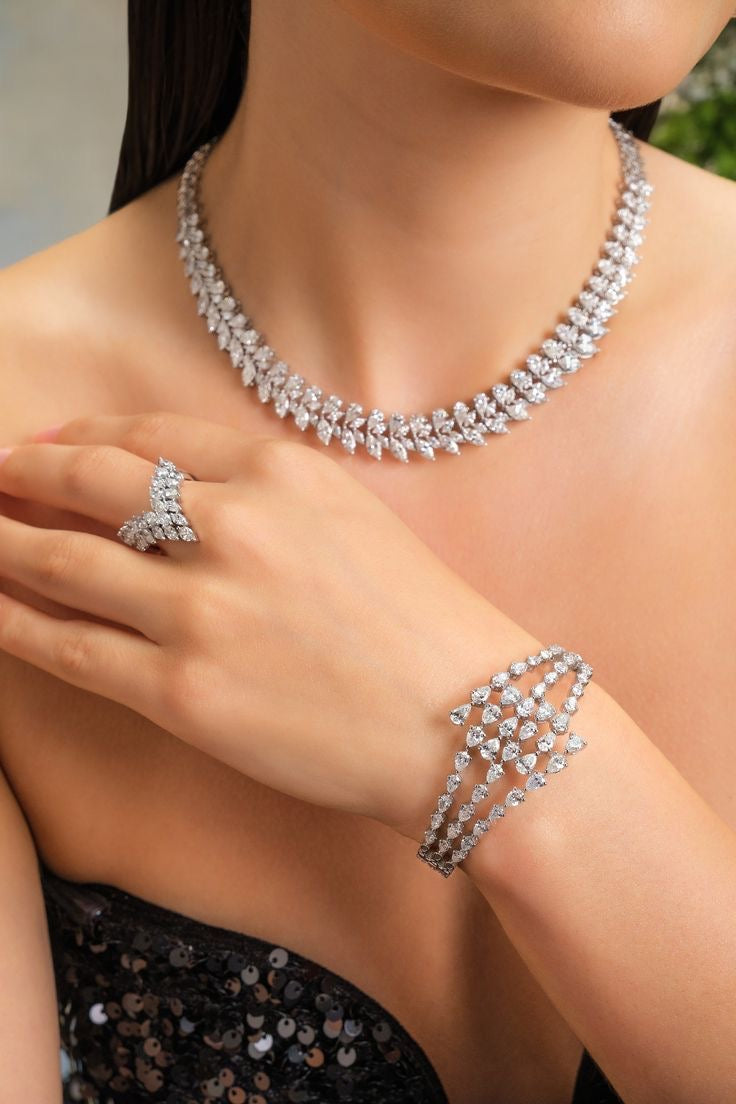 Bridal Jewelry Dubai, Diamond Bridal Sets UAE, Best Prices Bridal Jewelry, Custom Engagement & Wedding Rings, Elegant Bridal Earrings & Necklaces, Wedding Jewelry Sets, Dubai Gold Souk Bridal Jewelry