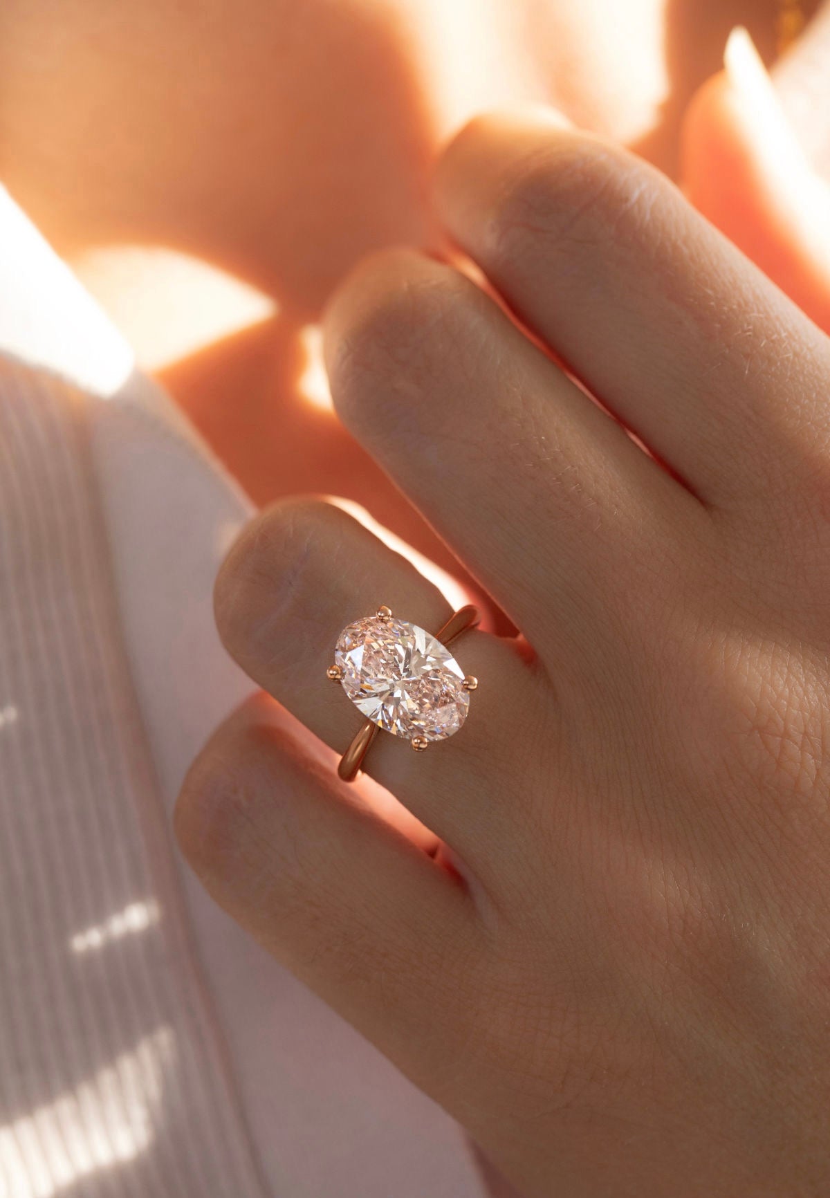 best pink diamond engagement rings, Dubai top quality engagement rings, best priced engagement rings dubai, natural diamond engagement rings dubai gold souk, lab grown diamond engagement rings dubai gold souk, best diamonds abu dhabi, best engagement rings UK and Australia