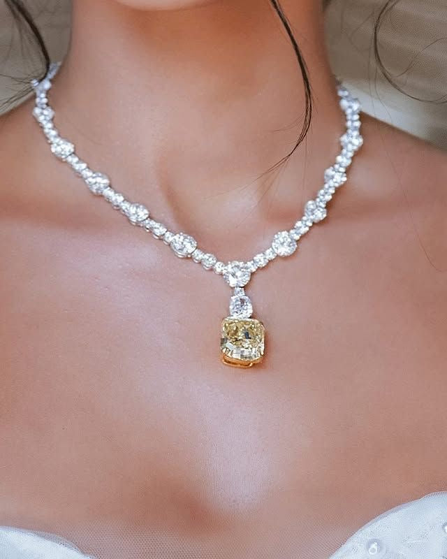 Luxury Bridal Jewelry Dubai, Diamond Bridal Sets UAE, Best Prices Bridal Jewelry, Custom Engagement & Wedding Rings, Elegant Bridal Earrings & Necklaces, Wedding Jewelry Sets, Dubai Gold Souk Bridal Jewelry