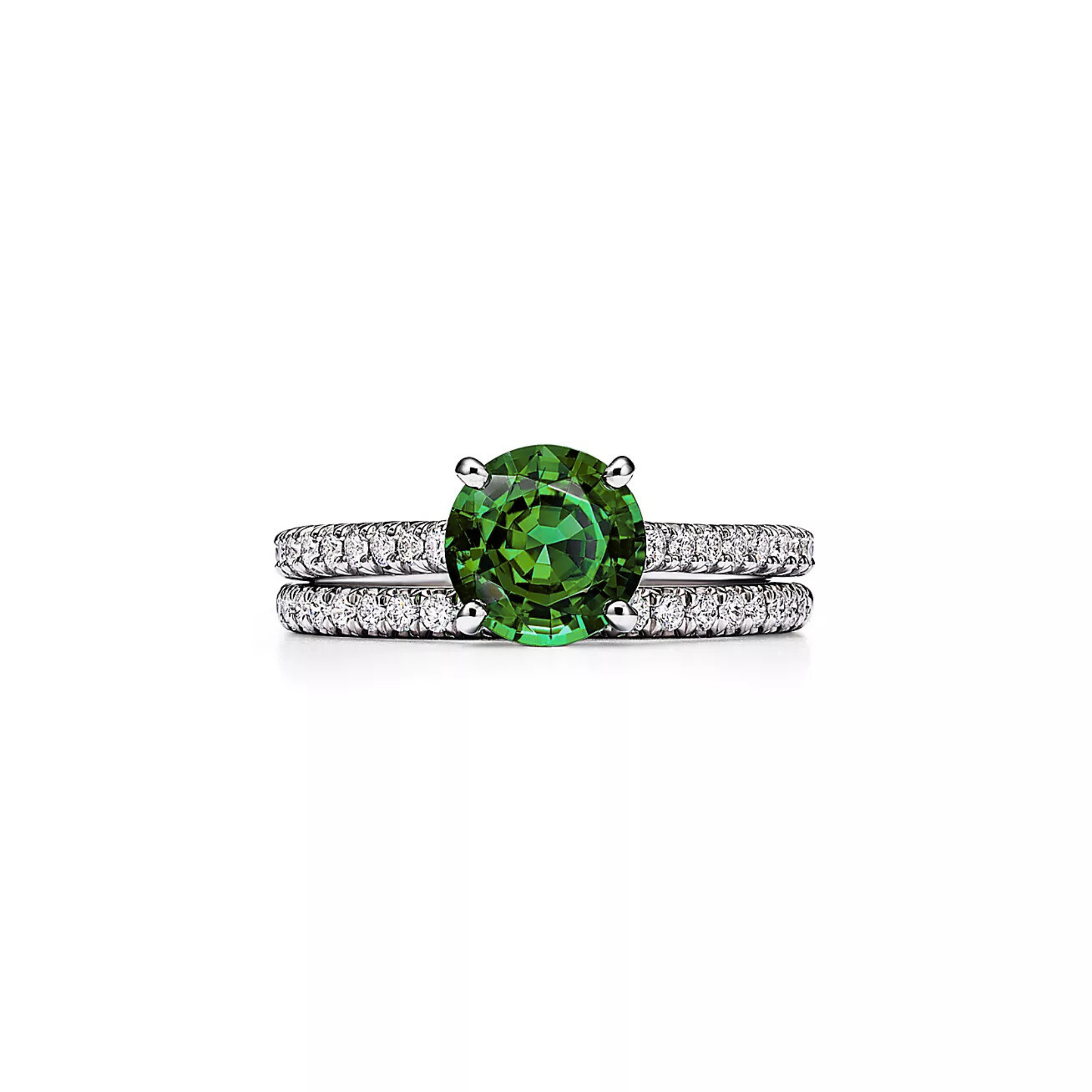 Seren Round Emerald Pavé Ring 18K White Gold - Natural Diamonds & Lab Grown Diamonds  - Best prices for jewelry and diamonds. The best jewelry to shop in Dubai and Abu Dhabi - Dubai Tourism. Best Shopping in Dubai Mall - Fashion Avenue, Mall of Emirates, Dubai, Palm Jumeirah and UAE. Hip-hop custom jewelry and manufacturer supplier - diamond and gold wholesaler. The best place to visit in Dubai during vacation. Richie Gold & Diamond is located in Dubai Gold Souk