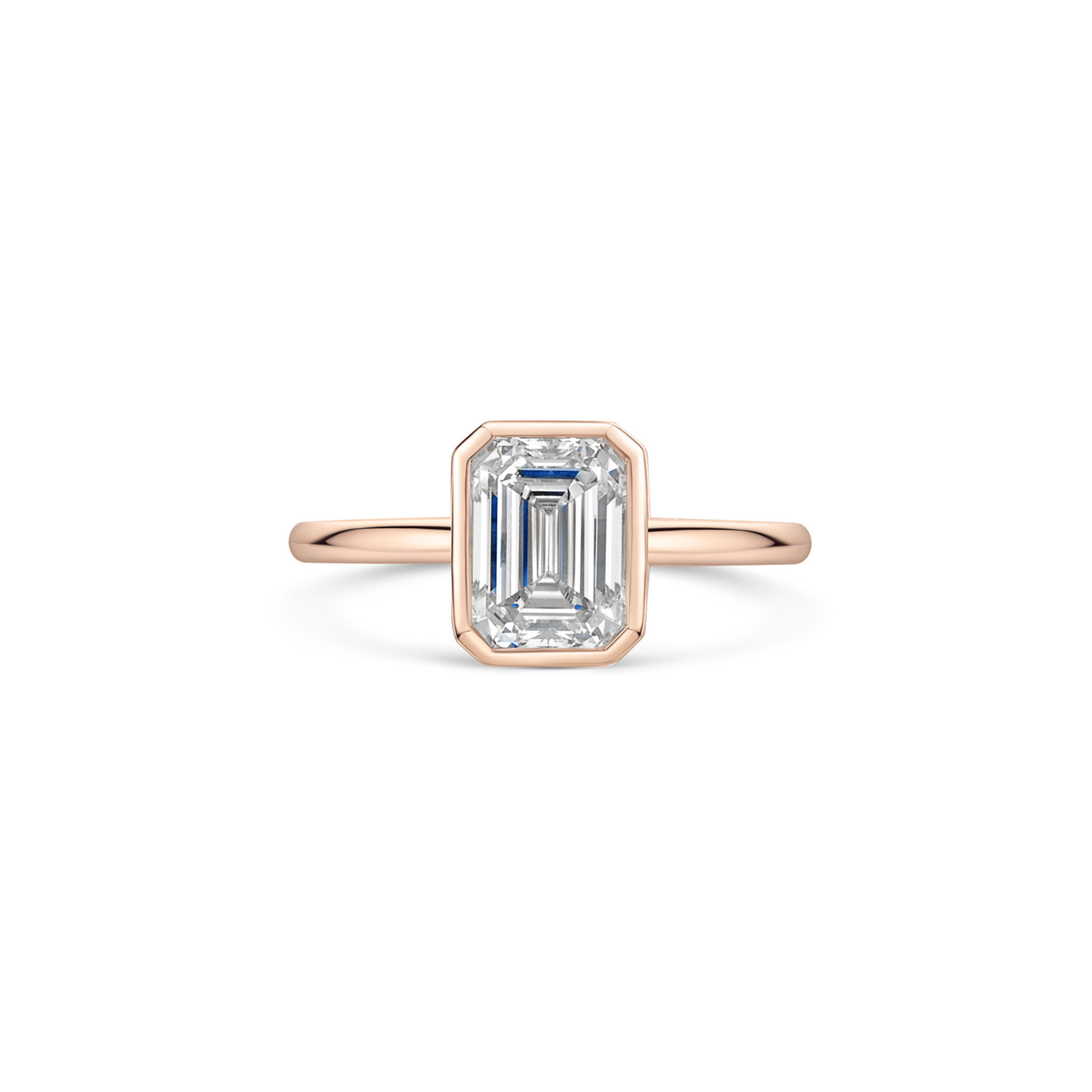 Solara Emerald Bezel-Set Diamond Ring 18K Rose Gold - Best prices for jewelry and diamonds. The best jewelry to shop in Dubai and Abu Dhabi - Dubai Tourism. Best Shopping in Dubai Mall - Fashion Avenue, Mall of Emirates, Dubai, Palm Jumeirah and UAE. Hip-hop custom jewelry and manufacturer supplier - diamond and gold wholesaler. The best place to visit in Dubai during vacation. Richie Gold & Diamond is located in Dubai Gold Souk