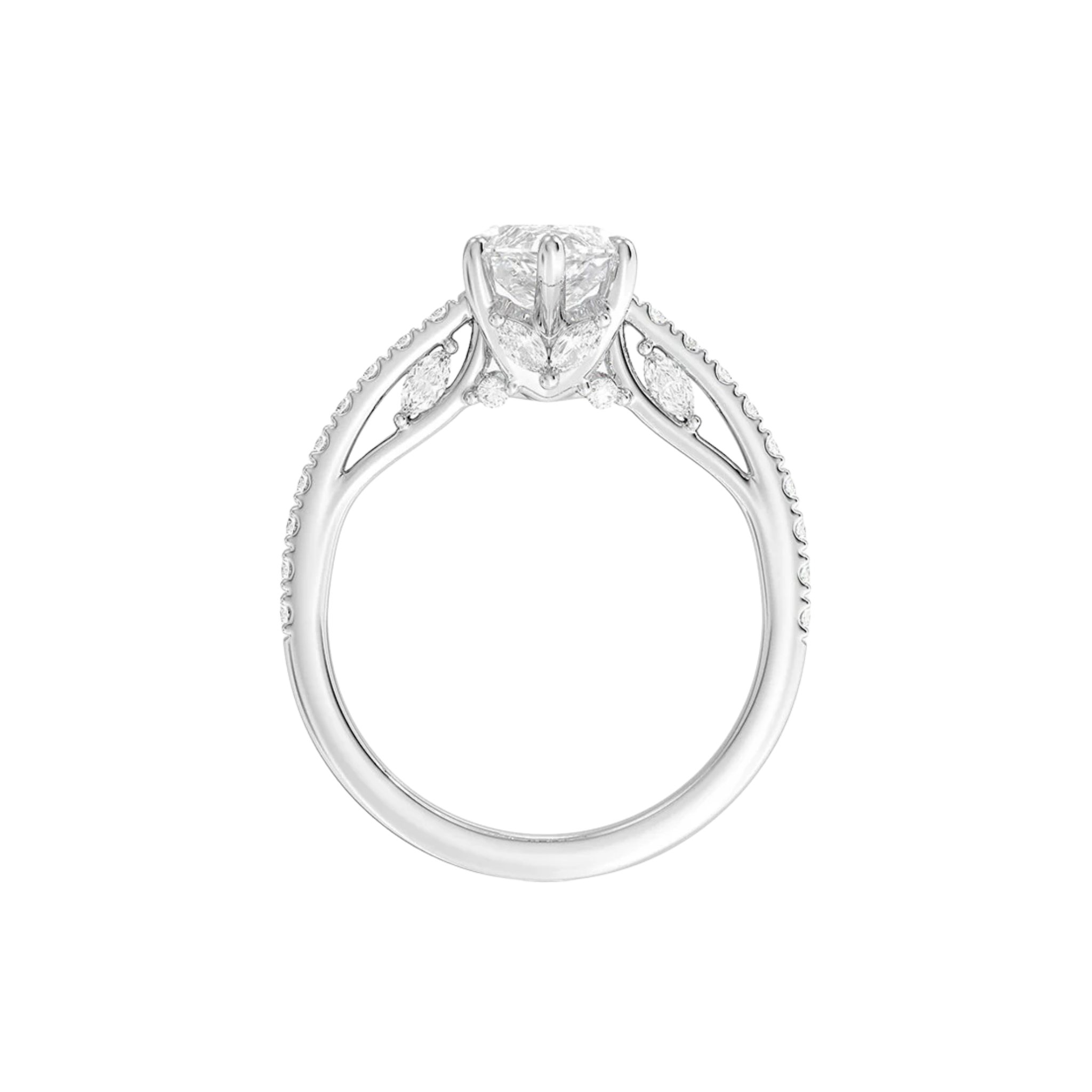 Thaloria Marquise Pavé Ring 18K Yellow White Gold - Best prices for jewelry and diamonds. The best jewelry to shop in Dubai and Abu Dhabi - Dubai Tourism. Best Shopping in Dubai Mall - Fashion Avenue, Mall of Emirates, Dubai, Palm Jumeirah and UAE. Hip-hop custom jewelry and manufacturer supplier - diamond and gold wholesaler. The best place to visit in Dubai during vacation. Richie Gold & Diamond is located in Dubai Gold Souk